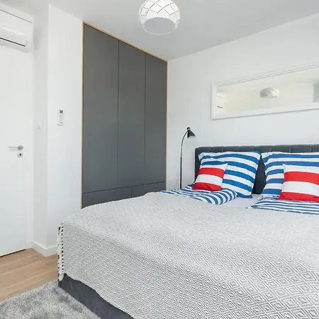 Marina 22 Luksusowy Z Widokiem Na Rzeke Polwysep Epapartamenty