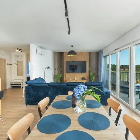 Apartment Marina 22 Luksusowy Z Widokiem Na Rzeke Polwysep Epapartamenty *